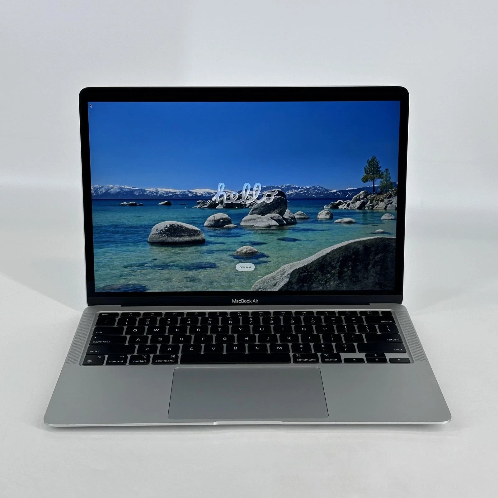 MacBook Air 13 pouces argent 2020, processeur M1 8 cœurs à 3,2 GHz, carte graphique 7 cœurs, 8 Go de RAM, SSD de 256 Go, bon état